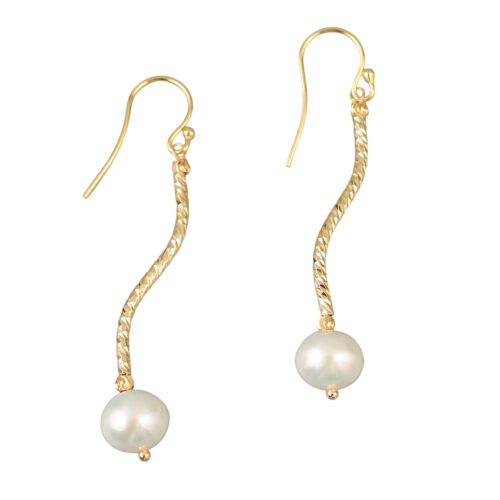 IvyE Pearl on Gold. Nickel free gold plated curved bar with an approximately 10mm Freshwater Pearl, 6cm drop earring. 18K GOLD filled on 925 SILVER hooks. Weight 2 grams.